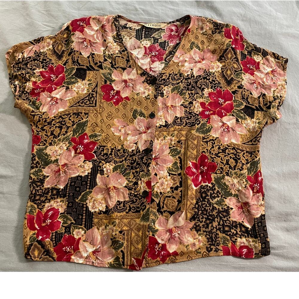 MELROSE floral quilted style pattern Short sleeve top